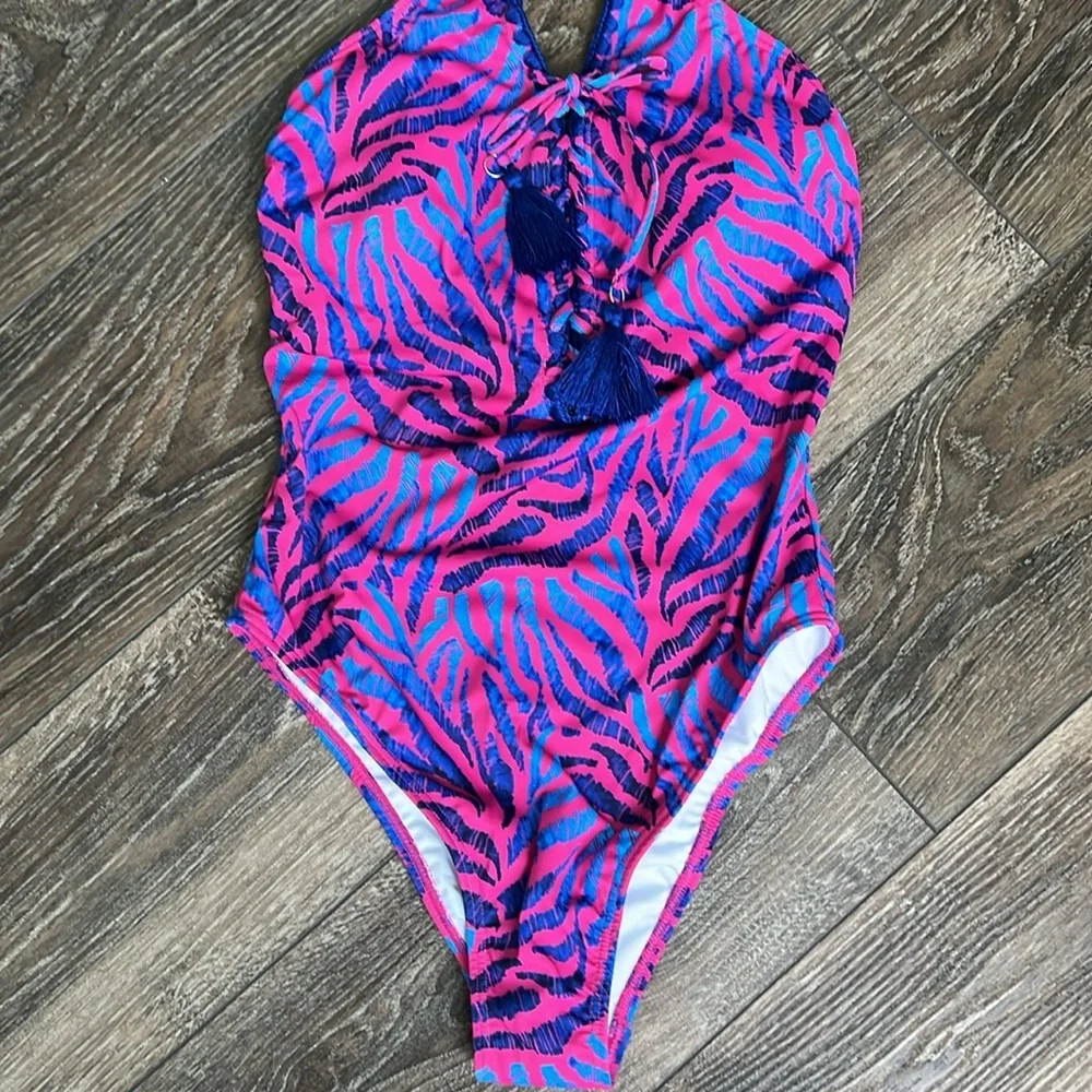 Swimsuit - Picture 5 of 14